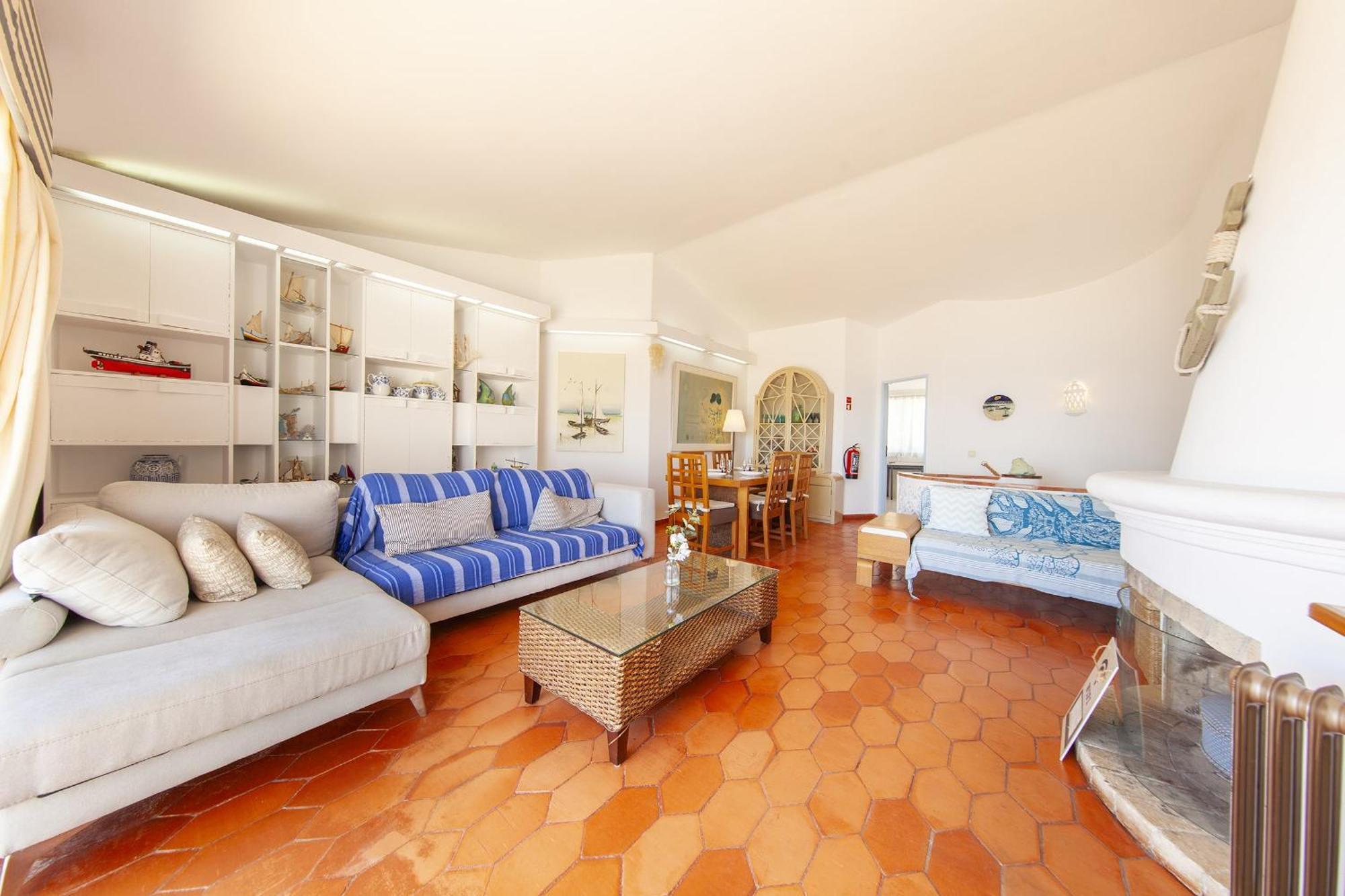C22 - Beco Do Poco Beach Townhouse In Senhora da Luz מראה חיצוני תמונה