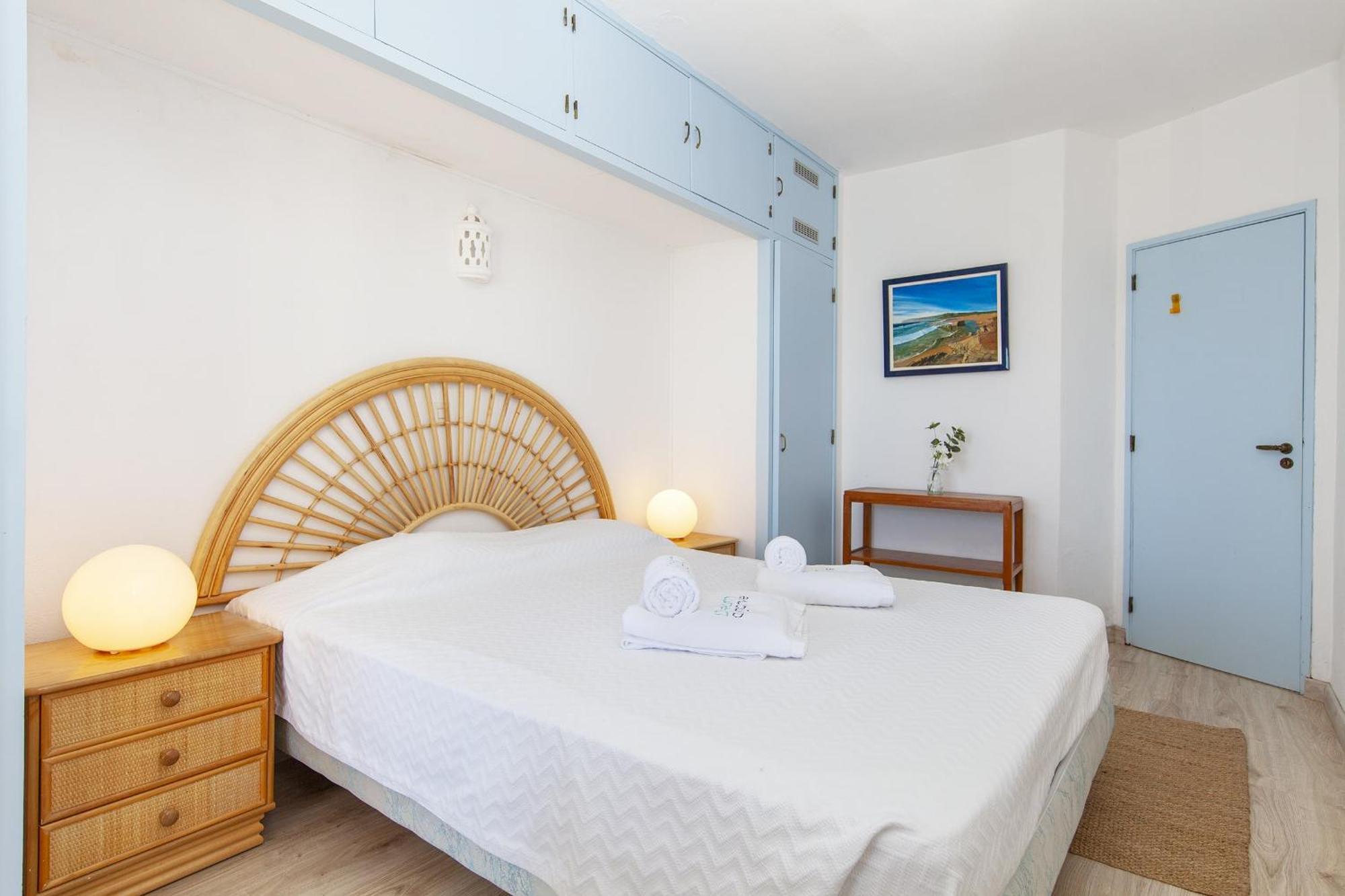 C22 - Beco Do Poco Beach Townhouse In Senhora da Luz מראה חיצוני תמונה
