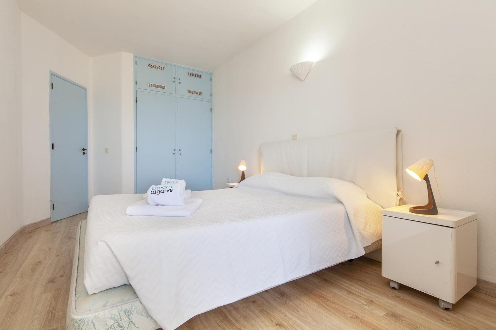 C22 - Beco Do Poco Beach Townhouse In Senhora da Luz מראה חיצוני תמונה